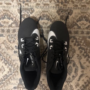 Men's  Size M 12.0 (W 13.0) Nike (Used)