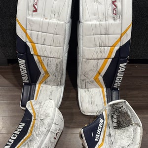 Vaughn V10 Pro Carbon 33+2 Custom Goalie Set