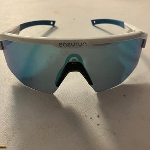 Easy run baseball sunglasses white and blue
