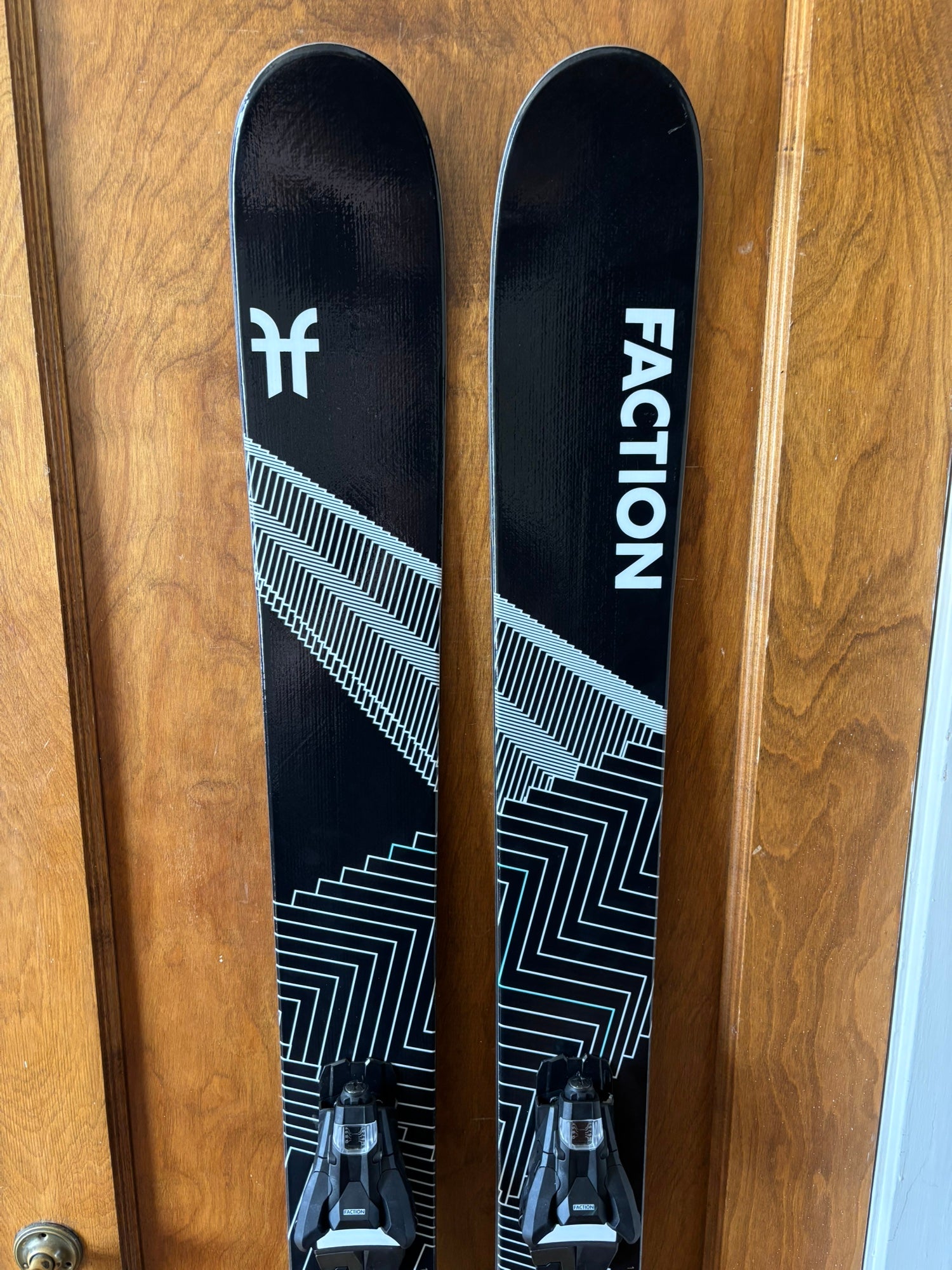 FACTION CT 4.0 182cm MARKER GRIFONビンディング Faction Candide Thovex 4.0 182cm with Marker Griffon Bindings