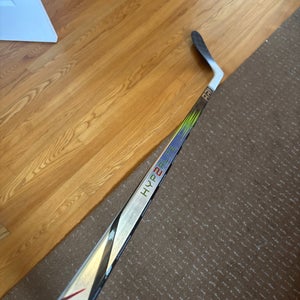 Senior Bauer Left Hand Vapor Hyperlite P28  (Used)