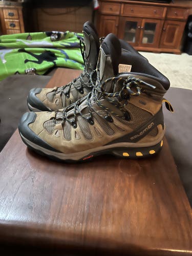 Salomon Boot Gortex 4D size 13