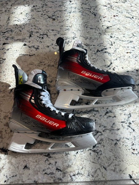 Pro Stock Bauer Vapor Hyperlite 2 Pro Skates 10.5 Fit 2