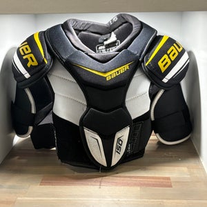 Senior Large Bauer Supreme 150 Shoulder Pads