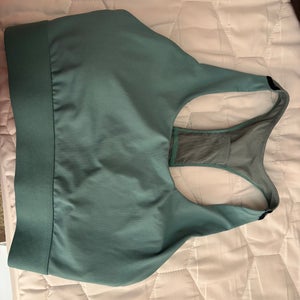 Women’s Fabletics sports bras