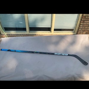 Bauer Right Handed Hockey Stick