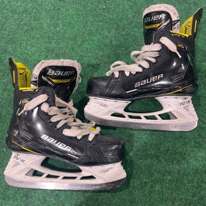 Senior Bauer Supreme M4 Hockey Skates (Fit 1) | Size: 7 (Used)