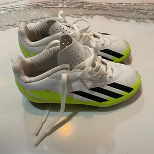White Kids Adidas Size In 10.5K Soccer Cleats (Used)