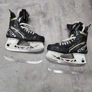 CCM AS-V Hockey Skates Regular Width 6.5 (Used) w/ 2 sets of Step V-Steel XS.