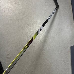 ECHL Senior Left Hand P28 75 Flex Alpha LX2 Hockey Stick