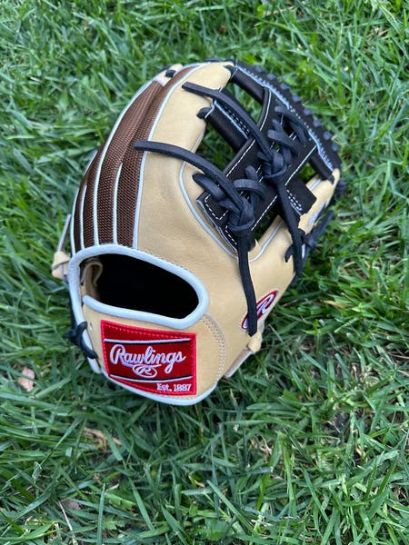 Rawlings heart of the hide Gleyber Torres SidelineSwap