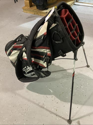 Used Titleist Carry Golf Bag 14-Divider 8-Pocket White Black Red