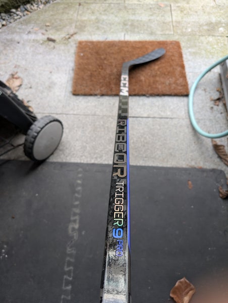 New Pro Stock RH CCM Ribcor Trigger 9 Pro Stick - 85 Flex / P90TM