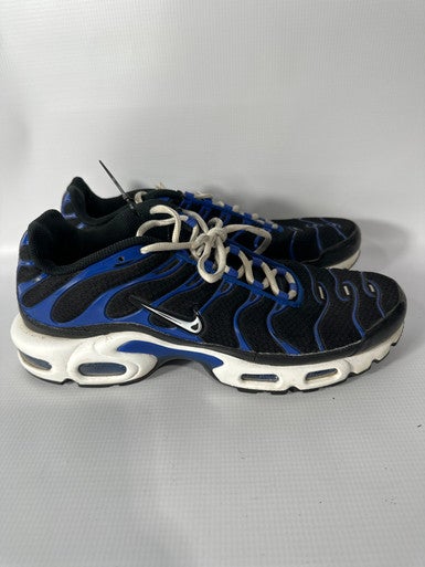 Used Nike Senior 10.5 Basketball Shoes 11834-S000013617