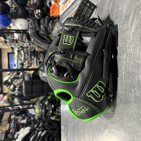New A2000 KG BLK/GRN 11.5IN 11834-WILWBW102064115