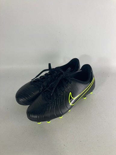 Used Nike Soccer Cleats Black Junior 06 11834-S000026562