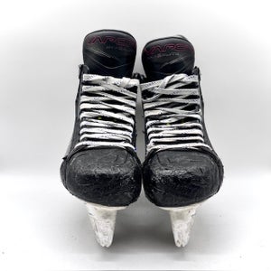 Bauer Vapor Hyperlite 2 - Used Pro Stock Hockey Skates (Size 8)