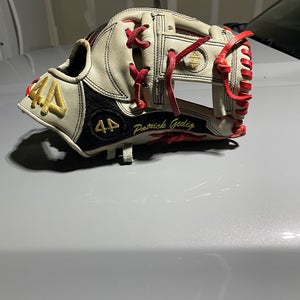 44 Pro Right Hand Throw 11.5" (Used)
