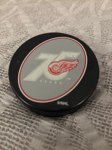 Detroit Red Wings NHL 75th Anniversary Hockey Puck