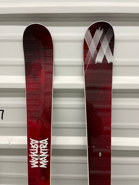Men's 2014 Volkl 184 cm All Mountain Mantra Skis With Marker