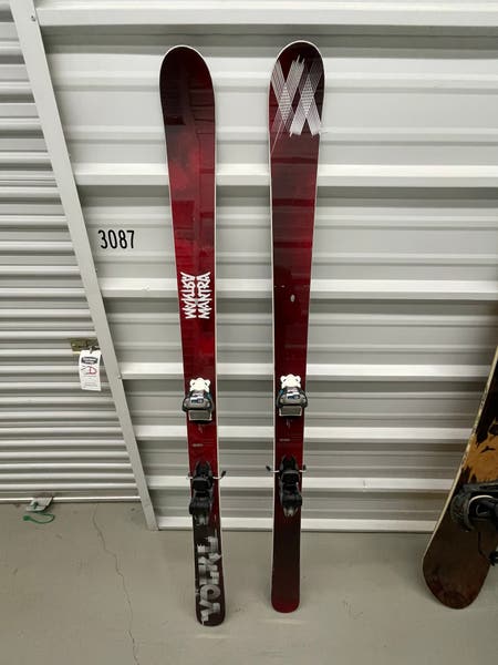 Men's 2014 Volkl 184 cm All Mountain Mantra Skis With Marker