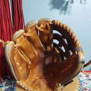 Outfield Left Hand Throw Rawlings Heart of the Hide Baseball Glove 12.75" (Used)
