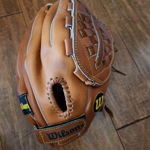 Wilson Right Hand Throw Optima Gold Softball Glove 13"  American Cowhide