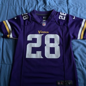 Vikings Adrian Peterson Youth Medium Jersey (used)