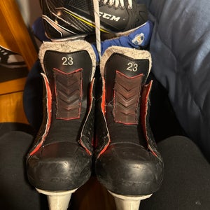 Dustin Browns Ccm jetspeeds 2015