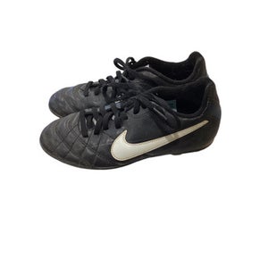 Used Nike Soccer Cleats Black Junior 02.5 11884-S000043288