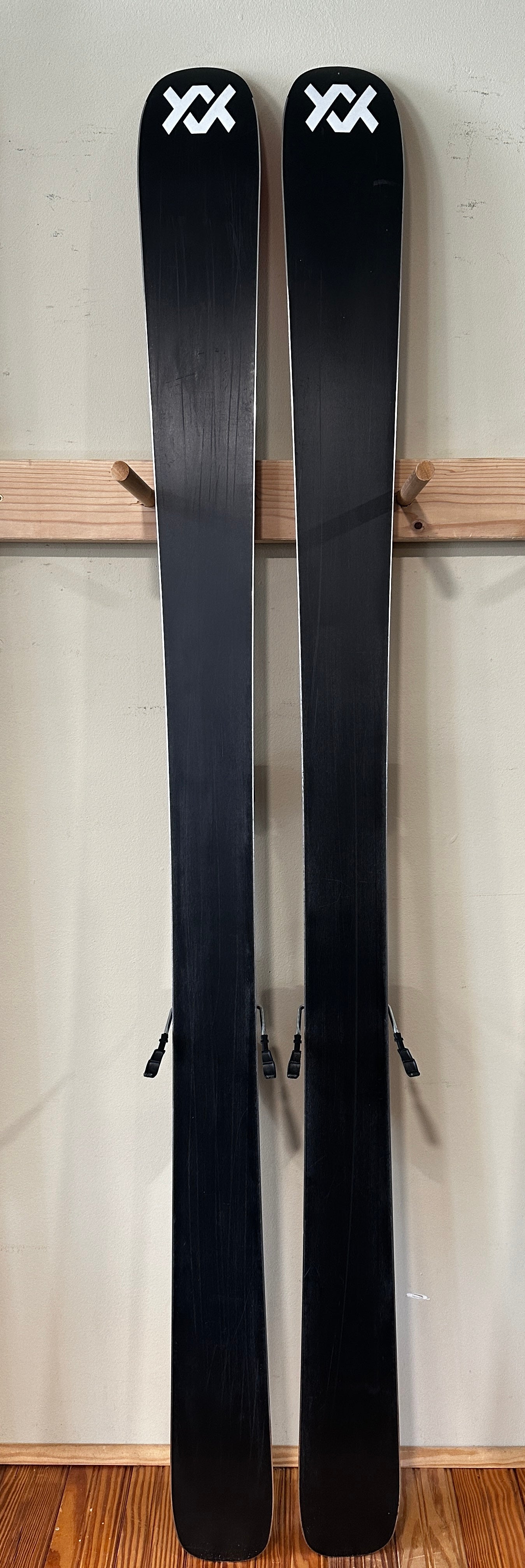 2023 Volkl M6 Mantra 170cm Skis With Marker Griffon 13 ID Bindings