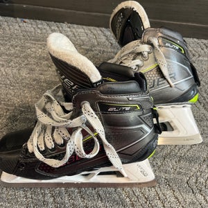 Bauer Elite Hockey Goalie Skates 6 (Used)
