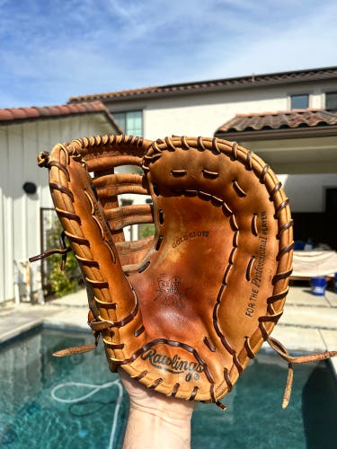 Rawlings Heart of the Hide RHT First Base PRO-9FB Baseball Glove