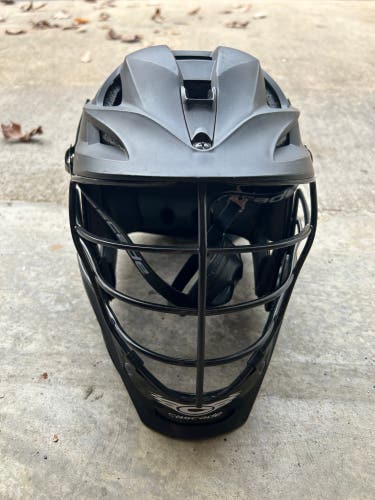 Gently used Cascade Youth S Matte Black