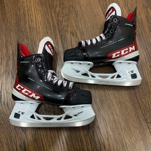 CCM JetSpeed Shock Hockey Skates Regular Width Size 4 (New)