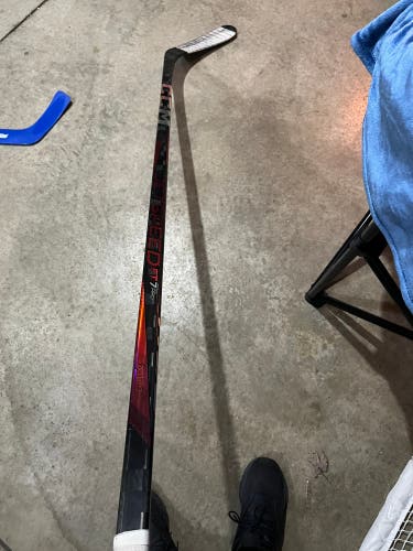 Senior CCM Jetspeed FT7 Pro Right Handed Hockey Stick P29 (Used)