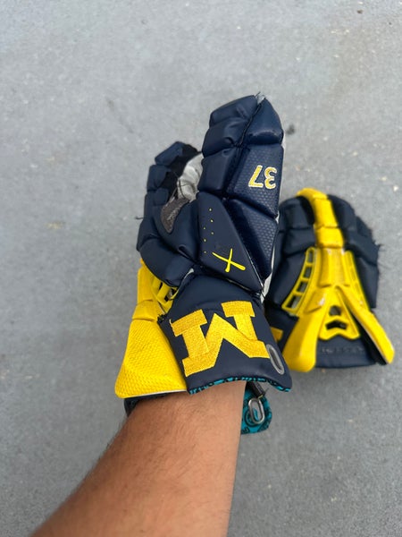2024 BIG 10 Champions Michigan Lacrosse Gloves