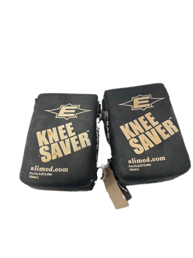 Used Easton KNEE SAVERS Catcher's Equipment 11735-S000335860