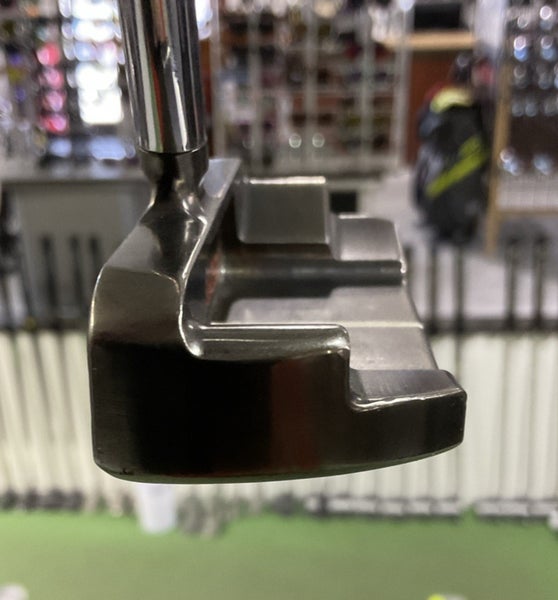 Used Bettinardi BB35 340G 35" Right-Handed Blade Putter 10" Grip