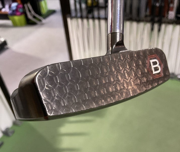 Used Bettinardi BB35 340G 35" Right-Handed Blade Putter 10" Grip