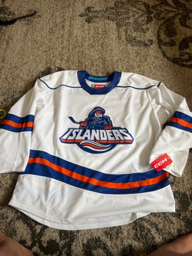 AHL Break For Islanders White Men's Size 58 CCM (New)