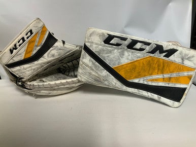 Used Ccm Premier Ii Set Regular Goalie Catchers 11823-s000020936