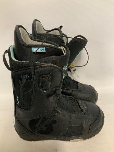 Used Burton Mint Senior 6 Women's Snowboard Boots 11823-s000022879