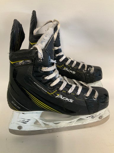 Used Ccm Tacks Attack Frame Junior 03.5 Ice Hockey Skates 11823-s000018761