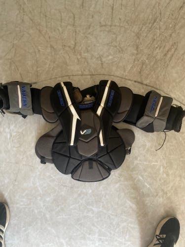 Medium  2022 Vaughn Velocity V9  (Used)