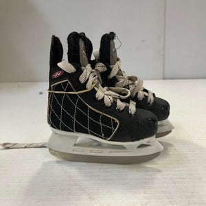 Used Hespeler Y8 Youth 08.0 Ice Hockey Skates 11860-S000266945