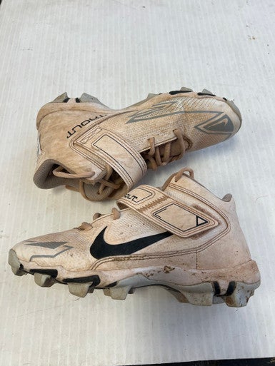 Used Nike .TROUT Senior 5 Baseball and Softball Cleats 11860-S000273728