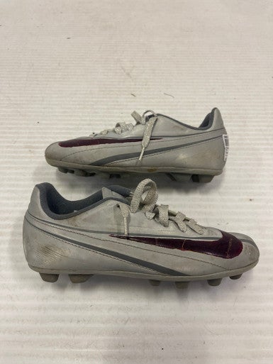 Used Nike Youth 07.0 Cleat Soccer Outdoor Cleats 11860-C000276163