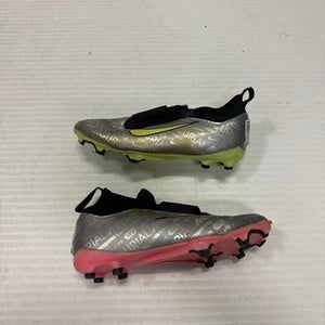 Used Nike Soccer Cleats Grey Junior 03 11860-C000279265