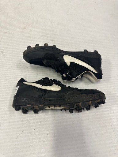 Used Nike BASEBALL Senior 10 Baseball and Softball Cleats 11860-S000274512